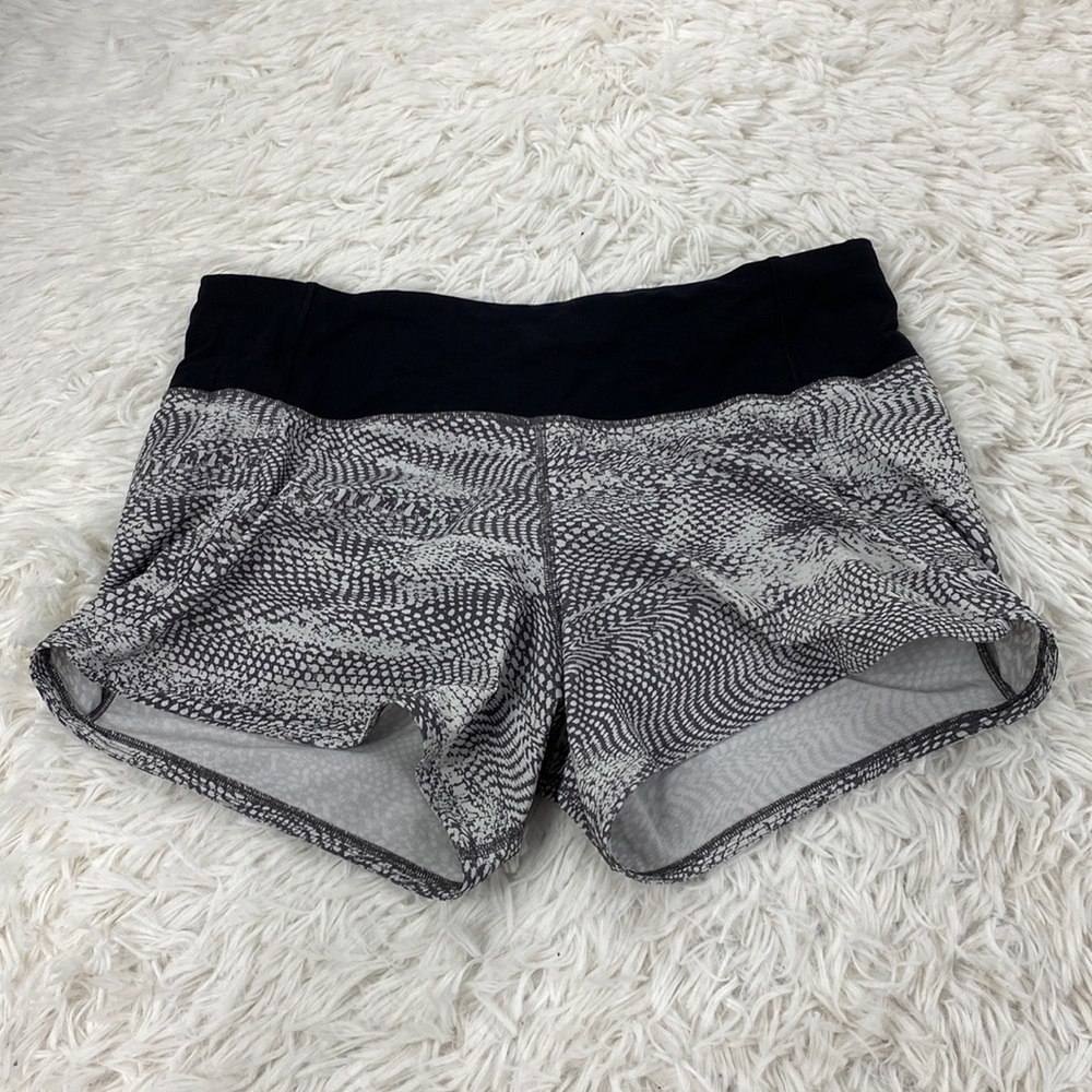Lululemon Run Times Short II *4" Swerve Vapor Metal Grey / Black